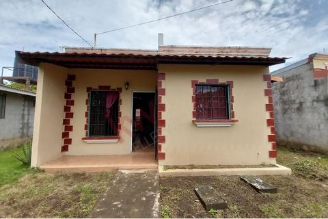 This charming affordable home offers a functional and comfortable design to adapt to your family's needs with a total area of 160 m2 and a built area of 62.74 m2.  Located in a quiet and family friendly neighbourhood at the Leon-Managua exit, this pr...