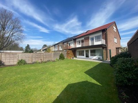 Welcome to your new home! This exclusive property offers you a unique combination of modern comfort and idyllic living atmosphere in a quiet residential area. The house impresses with its inviting front garden and the lovingly tended garden, which is...