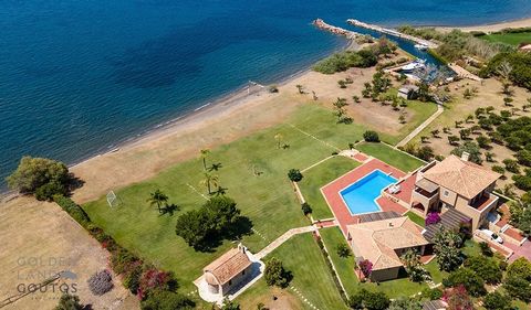 Invest in this magnificent seaside villa, with private harbor and breathtaking views of the Saronic Islands, ideal for sea lovers. Maison GADAIT presents you with an exceptional opportunity: a dream villa located in the peaceful village of Plepi, in ...