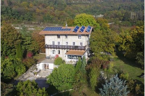 Passez des journées calmes et proches de la nature dans un appartement joliment rénové avec sa propre terrasse spacieuse et son jardin.