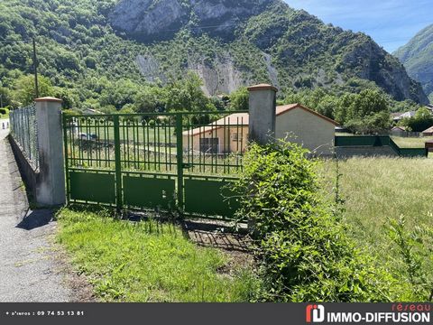 Fiche N°Id-LGB161952 : Tarascon sur ariege, secteur Station thermale, Terrain de 3370 m2 - - Equipements annexes : - chauffage : Aucun - Plus d'informations disponibles sur demande... - Mentions légales : Proposé à la vente à 95000 Euros (honoraires ...