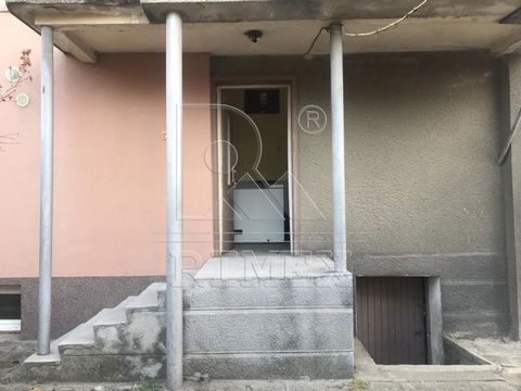 Rimex Properties ***Offer 79263*** The agency has exclusive rights and has a key! We offer you a completely separate floor of a house in the town of Stamboliyski. The floor has its own entrance from the street and is completely independent. It consis...