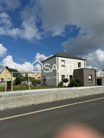 La maison est située à Plerneuf (22170), dans un environnement calme et champêtre, idéal pour les amoureux de la nature. Proche d'une école, la ville offre un cadre de vie paisible tout en restant à proximité des commodités essentielles. Avec son exp...