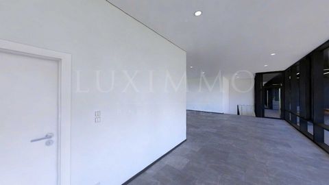 LUXIMMO FINEST ESTATES : ... Nous présentons en exclusivité à la vente un nouveau point de vente super spacieux dans OKINAWA Boutique Residence, le premier bâtiment en Bulgarie qui sera entièrement construit selon les règles du concept de constructio...