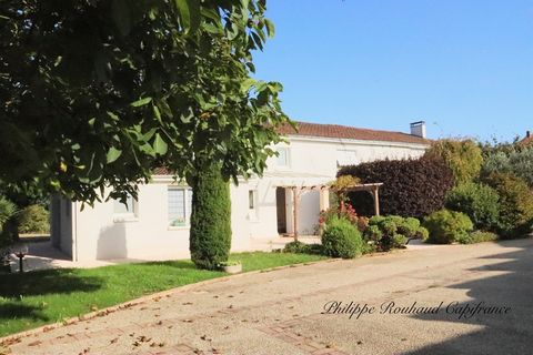 VERNOUX EN GATINE maison 200M2