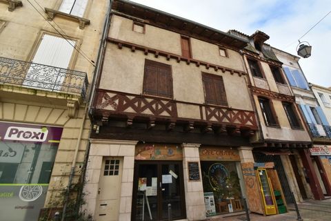 Dpt Lot et Garonne (47), à vendre VILLENEUVE SUR LOT immeuble