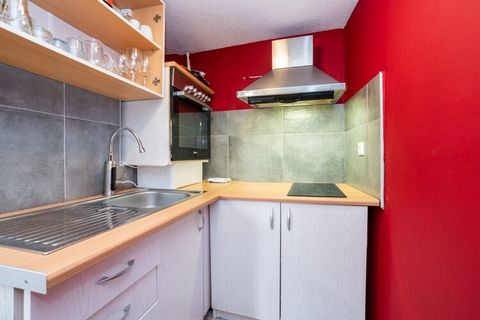 Apartments Robi & Kristina is located in Benkovac. Note : BBQ facilities at your disposal Children are allowed Baby Cot is available at your disposal upon request Pets are not allowed Free private parking, reservation not required Free WiFi throughou...