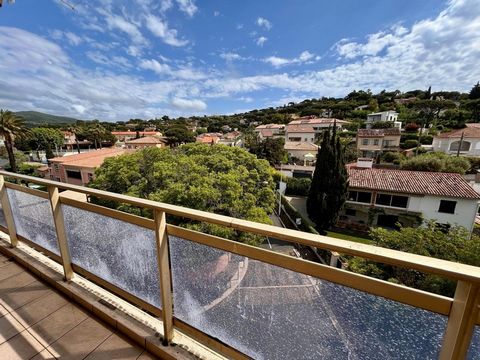À VENDRE – Magnifique T3 traversant avec vue dégagée, à 500 m de la plage !