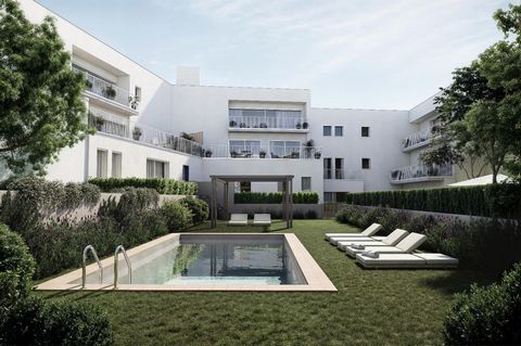 Can you imagine stepping out onto the terrace with a coffee, feeling the silence, and knowing that in just five minutes you could be walking on the sand at Platja Llarga? In Castell d'Aro, that's not a dream: it's a new development that's about to ma...