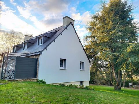 BAISSE DE PRIX – Maison rénovée avec grand terrain, au calme et plein de potentiel !