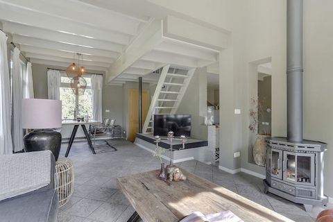 Alle vakantiehuizen op Vakantiepark Sandberghe hebben alle een eigen identiteit. De landelijke uitstraling die de accommodaties hebben passen perfect in de schitterende omgeving. Er zijn verschillende 6-pers. vakantiehuizen welke alle kenmerken hebbe...