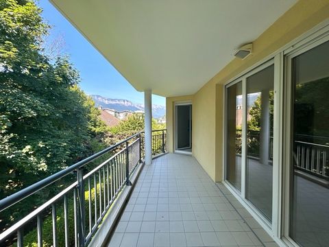 Dpt Haute Savoie (74), RARE à vendre FAVERGES appartement T4 ( 88,47 m2) avec sa terrasse et son garage
