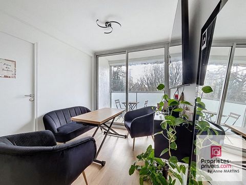 Investisseur, j'ai une pépite pour vous ! Rentabilité exceptionnelle de 11 % vous attend avec l'acquisition de cet appartement entièrement rénové, aménagé et vendu avec 4 baux en cours ... Idéalement situé à Savigny-sur-Orge (91), proche de la gare R...
