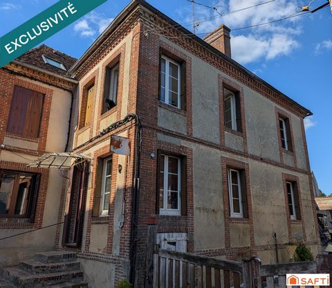 Maison de ville idéale pour un projet de rénovation avec de belles perspectives d'aménagement