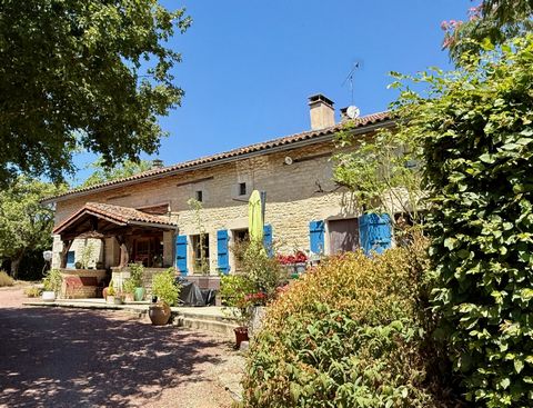 Magnifique maison de village rénovée et économe en énergie, comprenant 4 chambres.