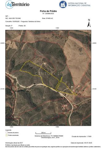 Imponente terreno rústico com 9,1 hectares, ideal para projetos agrícolas de maior dimensão, exploração de cortiça ou mesmo como refúgio rural. Composto por cultura arvense e uma vasta área de sobreiros, este terreno alia produtividade a um cenário n...