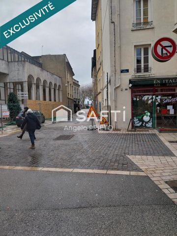 Fond de commerce , restauration rapide .Bail tout commerces