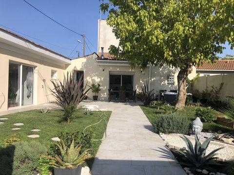 MAISON DE VILLAGE T4 ENTIEREMENT RENOVEE ET SON JARDIN PAYSAGE