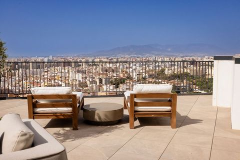 introducing an extraordinary apartment in the heart of Malaga, located on the 27th floor of the prestigious Urban Sky Towers. Offering sweeping panoramic views of the Mediterranean Sea, the city's vibrant skyline, and Malaga's historic landmarks, thi...
