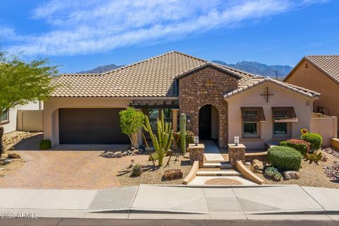 WELCOME TO BEAUTIFUL ESTRELLA MOUNTAIN AND IT'S BEAUTIFUL MOUNTAIN VIEWS. THIS BEAUTIFUL HOME SITS ON A FANTASTIC LOT WITH MOUNTAIN VIEWS FROM YOUR OWN LIVING ROOM. THIS HOME HAS A TON TO OFFER & INCLUDES 3 LARGE BEDROOMS, HUGE OFFICE/DEN, 2. 5 BATHR...