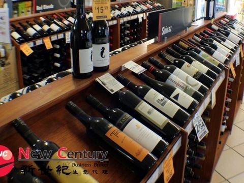 BOTTLE SHOP -- SPRINGVALE -- #7046830 winery * LOCATED IN SPRINGVALE * $8,000 per week * Very low weekly rate of $850 * Long-term lease of 9 years * The same owner has been doing it for 14 years and is stable * Can do 188 immigrants Sale: $130,000 EL...