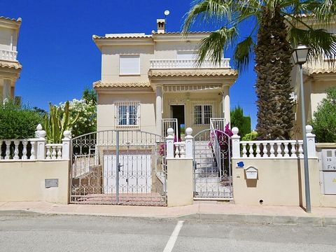3 beds detached villa near Villamartin. Detached villa  with private garden and garage, is located in urbanization with a communal pool in the Villamartin area. The house has 2 floors. On the ground floor there is a living room with a fireplace, 1 be...