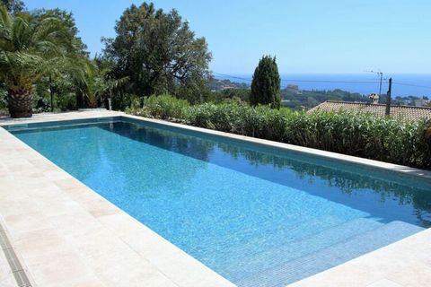 Luxury villa savoir vivre with pool and seaview near St. Tropez