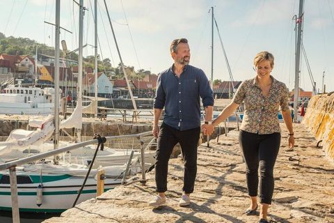 Gudhjem Holiday Park & # 8212; vacanza sull'isola del sole Case vacanza in stile Bornholm a 10 min dal porto ea 5 min dalla spiaggia. Il punto di partenza della famiglia per i viaggi a Helligdomsklipperne, Paradisbakkerne, Christiansø m.v. Guarda i f...