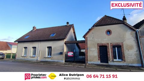 Alice Dutripon vous propose en EXCLUSIVITE à GAYE (51120) Jenny, ensemble immobilier composé de 2 habitations, grange, jardin clos. Prix de vente 249 900 euros (honoraires charge vendeur). Maison 1 (111 m²): Au rez-de-chaussée: cuisine meublée, séjou...