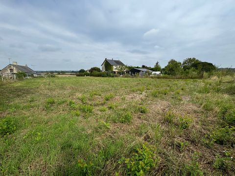 A quelque minutes de Jarzé, dans un environnement calme , à Lué en Beaugeois, découvrez ce terrain d'environ 1970m². Avec son environnement agréable au cur de la commune, ce terrain hors lotissement est une occasion à saisir au vue de sa superficie. ...