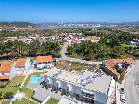 Apartamento T3 duplex a menos de 5 minutos de carro de uma das mais conhecidas e deslumbrantes praias portuguesas, na Costa de Prata. Com garagem, piscina e jardim comum e em condomínio fechado, este imóvel é uma oportunidade única de viver perto da ...