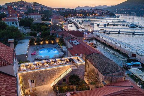 Apartments Orka is self catering accommodation located n Lapad neighborhood, 3 km away from the historic Old Town. Property features 12 accommodation units. Common outdoor unheated seasonal swimming pool is provided, so as BBQ facilities. Luggage sto...