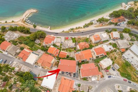 Apartments Hope are situated in Dugi Rat, a small coastal town located 4.3 km from Omiš. Luggage storage is possible prior check in and after check out, so you can explore the city a little more before your departure. Free private parking is provided...