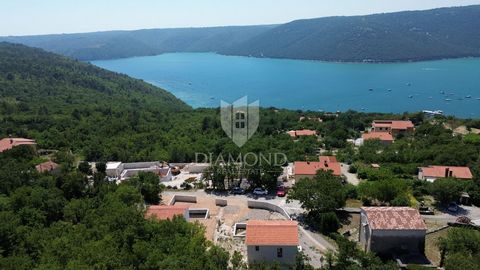 Location: Istarska županija, Labin, Labin. Labin, zwei renovierte Steinhäuser mit Swimmingpools und Meerblick. Wir verkaufen zwei renovierte Steinhäuser mit Swimmingpools und wunderschönem Blick auf das Meer. Die Häuser liegen nur 1 Kilometer vom Mee...