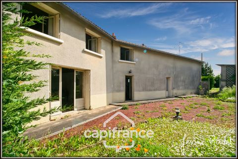Maison à vendre maison 5 pièces dont 3 chambres VILLIERS (86) Terrain de 1028 m² avec dépendances
