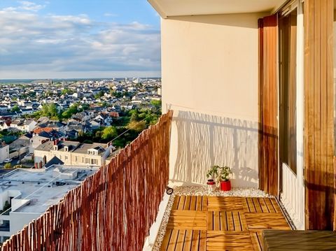 ANGERS proche du centre : Appartement T5 rénové avec 4 chambres, balcon filant, cave, ascenseur, gardien et tramway en bas