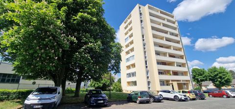 Appartement de 49 m², 1 chambre au 9ème étage avec ascenseur