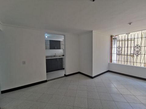 We present this 102 M2 house, ideal to enjoy with the family and with a lot of potential. It has 3 spacious bedrooms and 3 bathrooms, providing all the space you need. You can relax on its terrace and balcony, perfect for enjoying the outdoors. It ha...