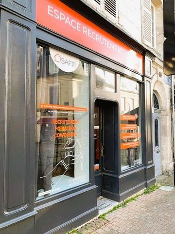 LOCAL COMMERCIAL RUE D'AURON