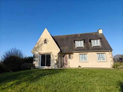 Maison à vendre 7 pièces LANGAN (35)