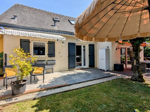 Grande maison rénovée avec garage jardin, bourg