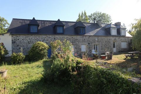 Authentique longère du XIXe siècle avec dépendances sur plus de 8 000 m² de terrain