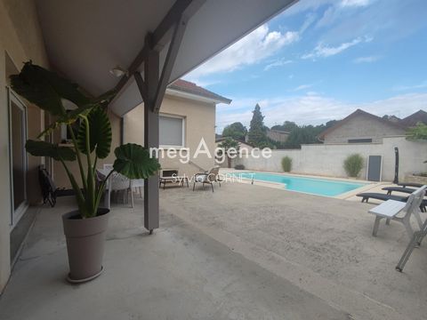 MAISON 5 PIECES DE 162M² AVEC PISCINE , GARAGE, TERRAIN