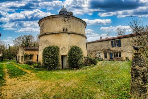 Ferme historique de cinq chambres et piscine