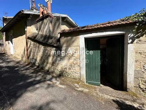 Le charme d'une maison au bord de l'eau à deux minutes du parc de Blossac