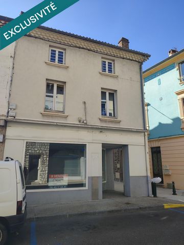 Immeuble avec appartements refaits à neuf loués