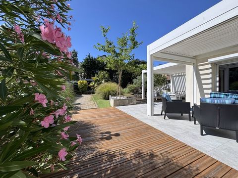 Maison 8 pièces à Villette-dAnthon