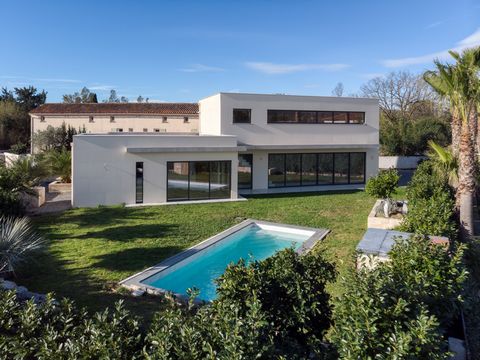 Maison 6 pièce  a moins deux klm des plage de port grimaud