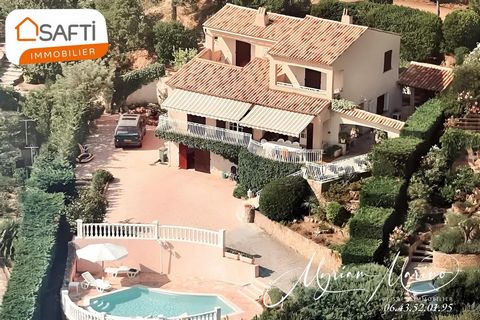 Vue Mer Panoramique ! Superbe Villa 6 Pièces avec Piscine à Saint-Aygulf (83370)