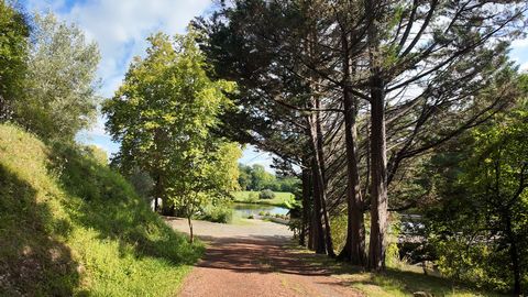 Moulin de caractère dans un écrin de verdure de 11 hectares, à 40 min d'Hossegor
